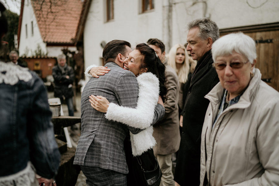 Gratulationen auf der Hochzeit